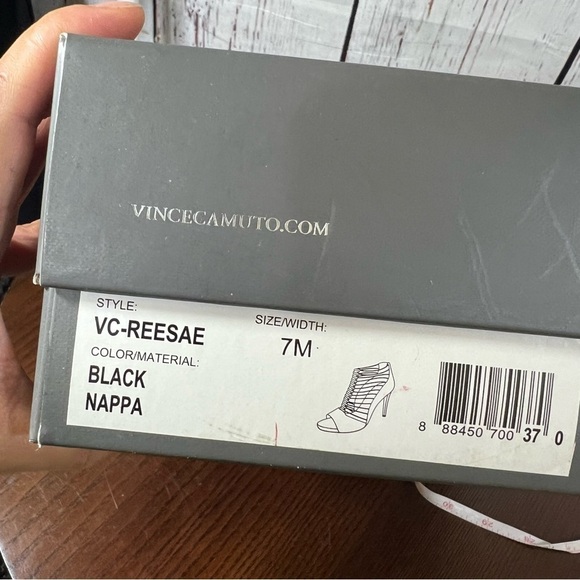 VINCE CAMUTO REESE black nappa leather gladiator high 4” sandals ins Size 7 NIB - Picture 2 of 16